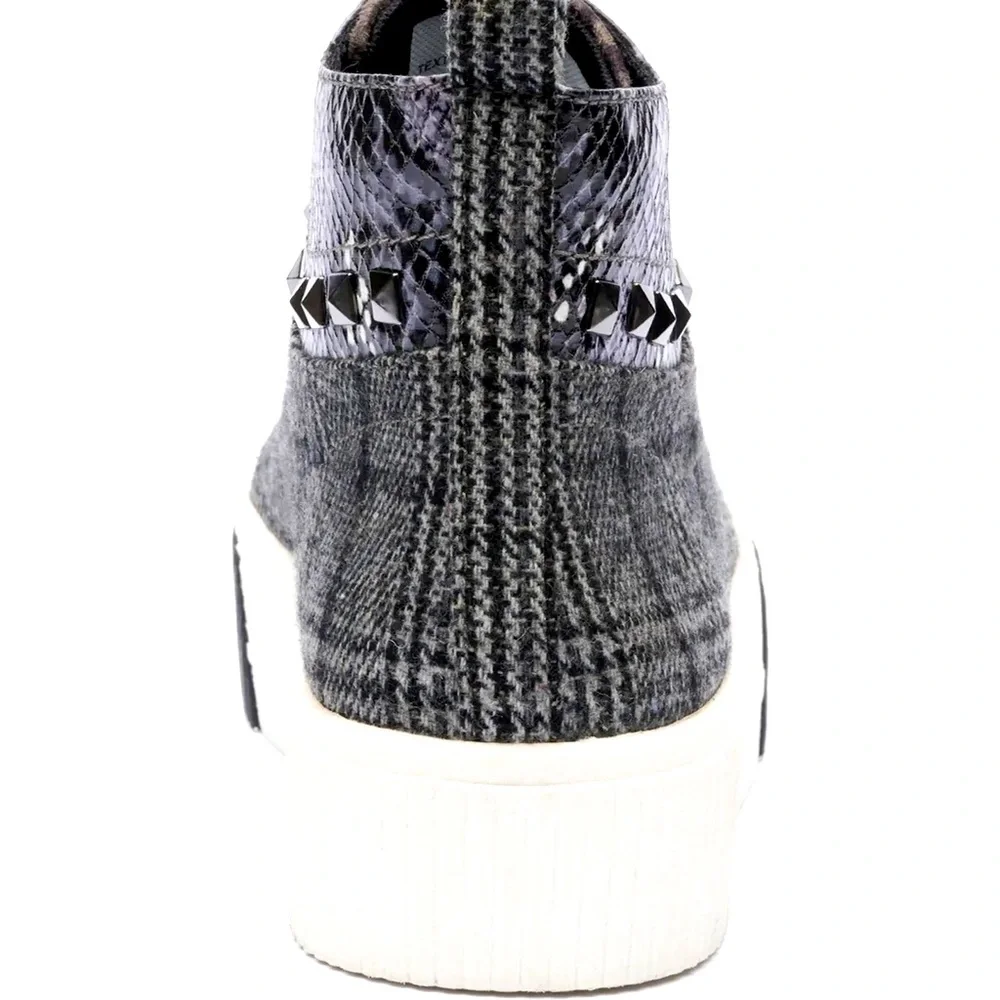 Jessica Simpson Animal Print Black & White Mix Textile Platform High Top Sneaker - Picture 2 of 8